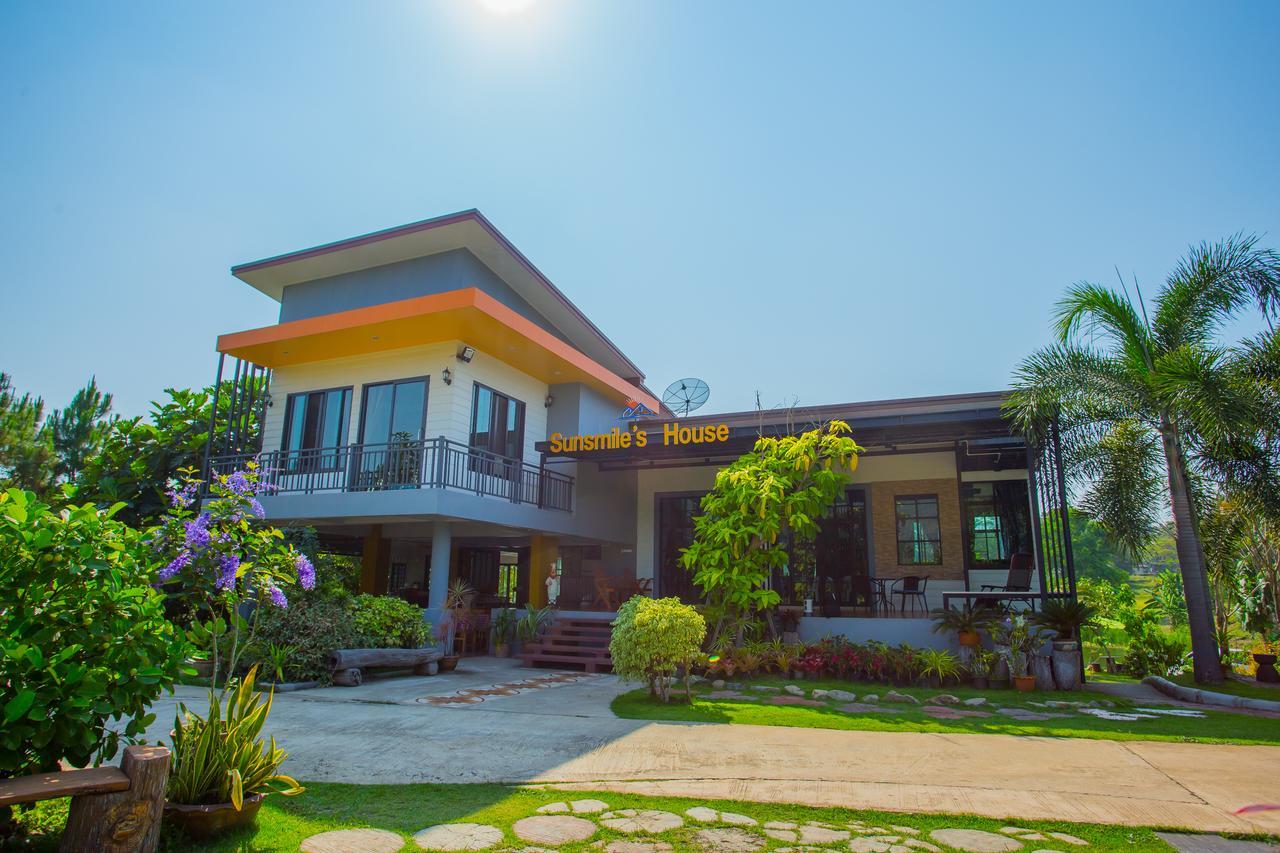 Sunsmile'S House Villa Wang Nam Khiao Exteriör bild
